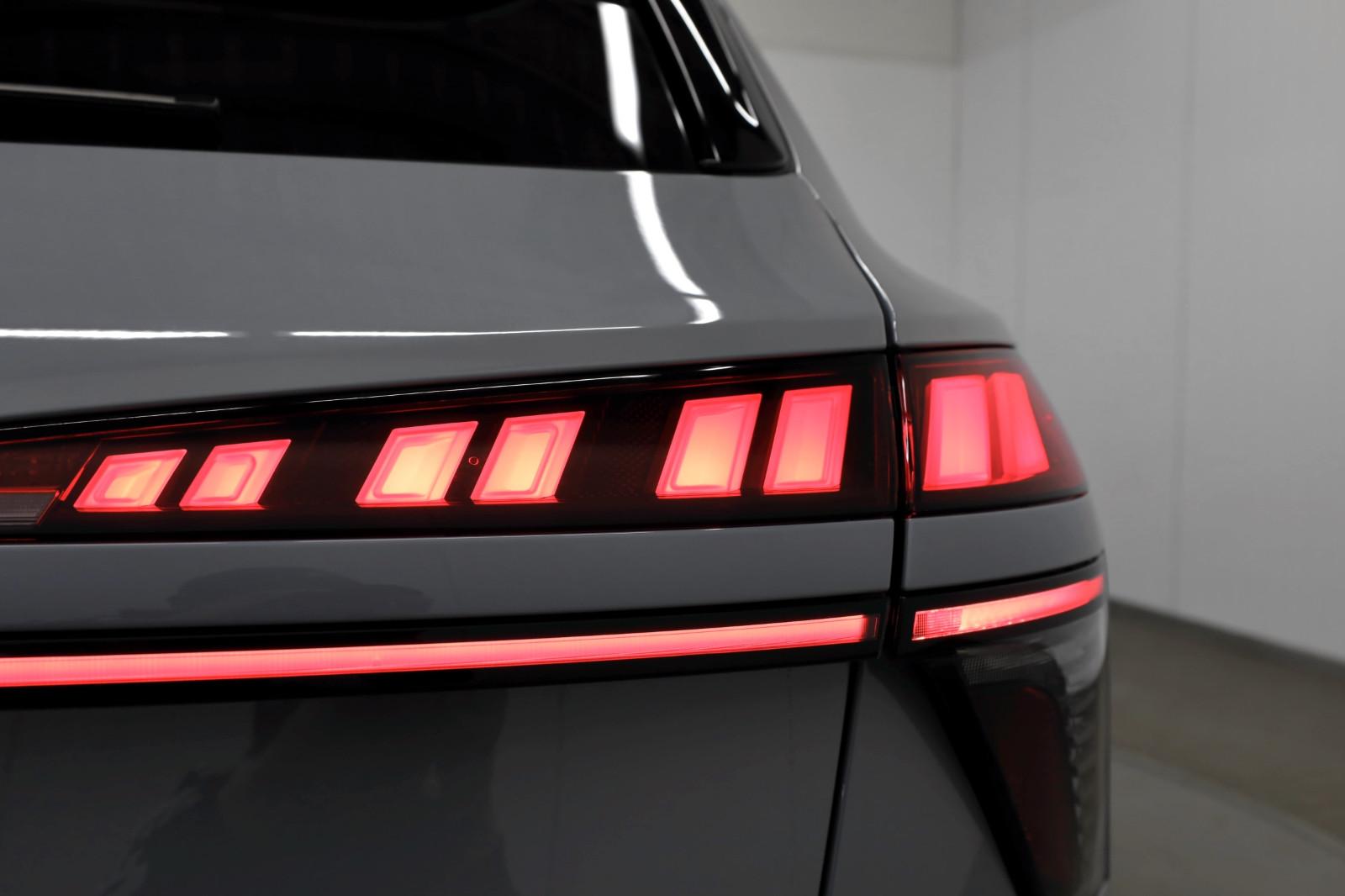 Q3 TFSI quattro, Top Ausstattung!