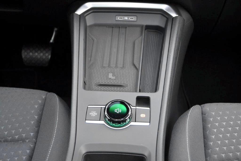 T-Roc 1.5 eTSI 110 kW Life, 5 J. Garantie ab EZ